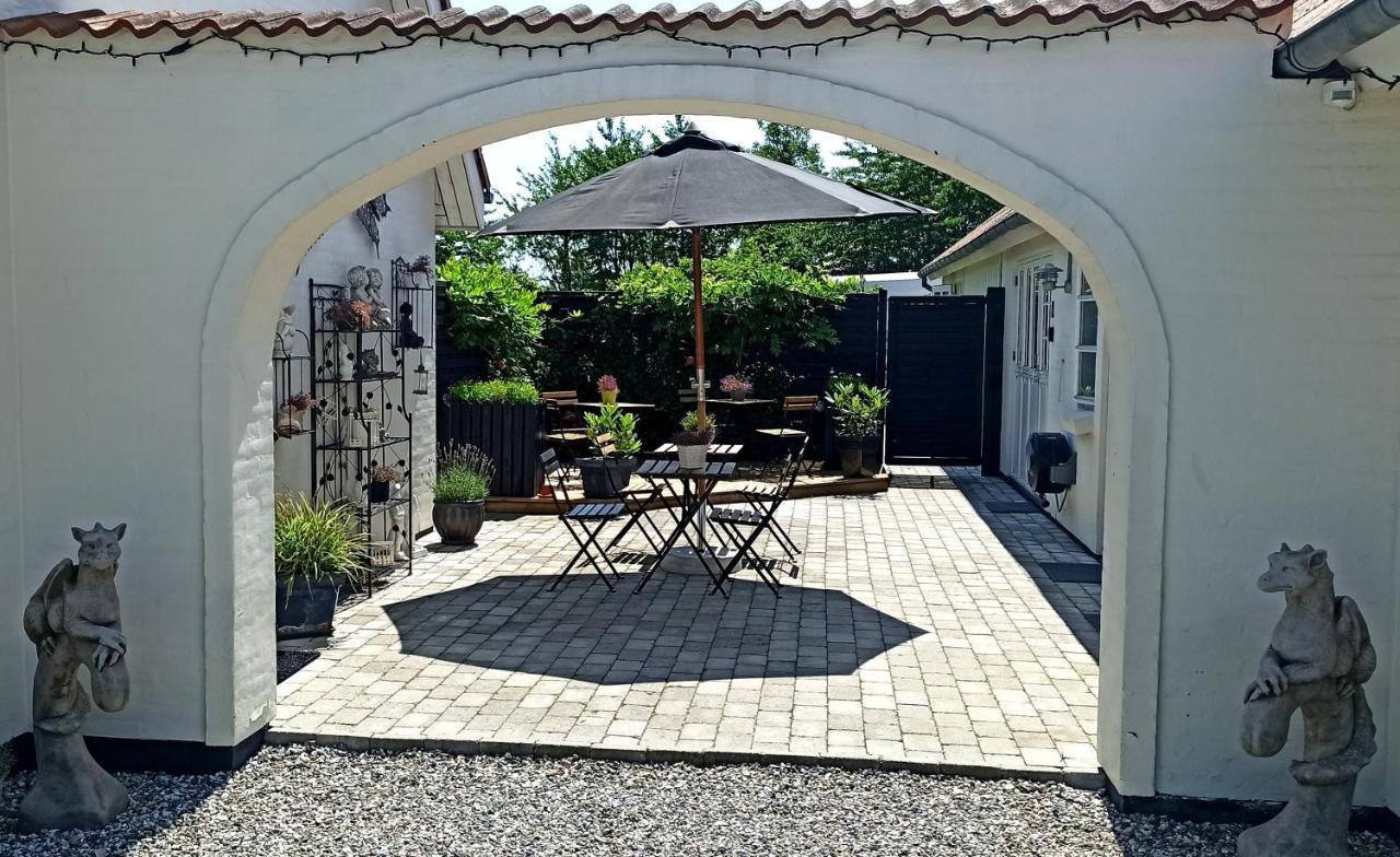 Dragondrum Bed & Kitchen Ullerslev Exterior foto
